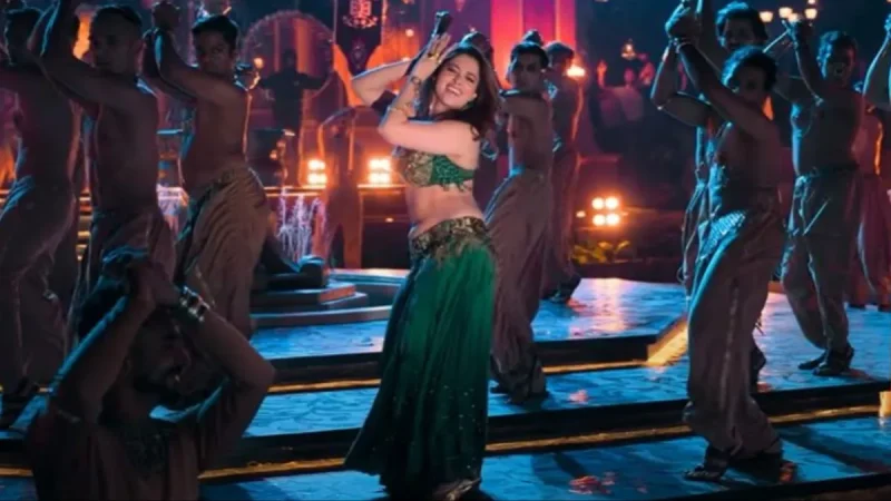 Aaj Ki Raat: Tamannaah’s Dance Moves Ignite Hearts!”