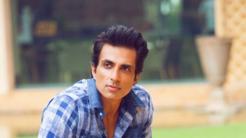 Sonu Sood: Bodyguards Shout ‘Hato Hato’ For No Reason”