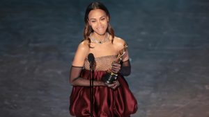 Read more about the article Oscars 2025: Zoe Saldana, Adrien Brody & More Make History”