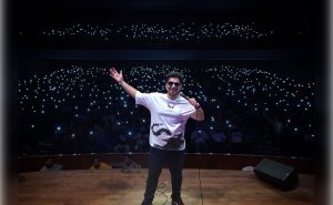 Read more about the article Samay Raina’s Show Resurfaces, Fans Demand New Content