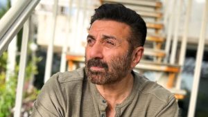 Read more about the article “Sunny Deol On His Famous ‘Dhai Kilo Ka Haath’ Line”