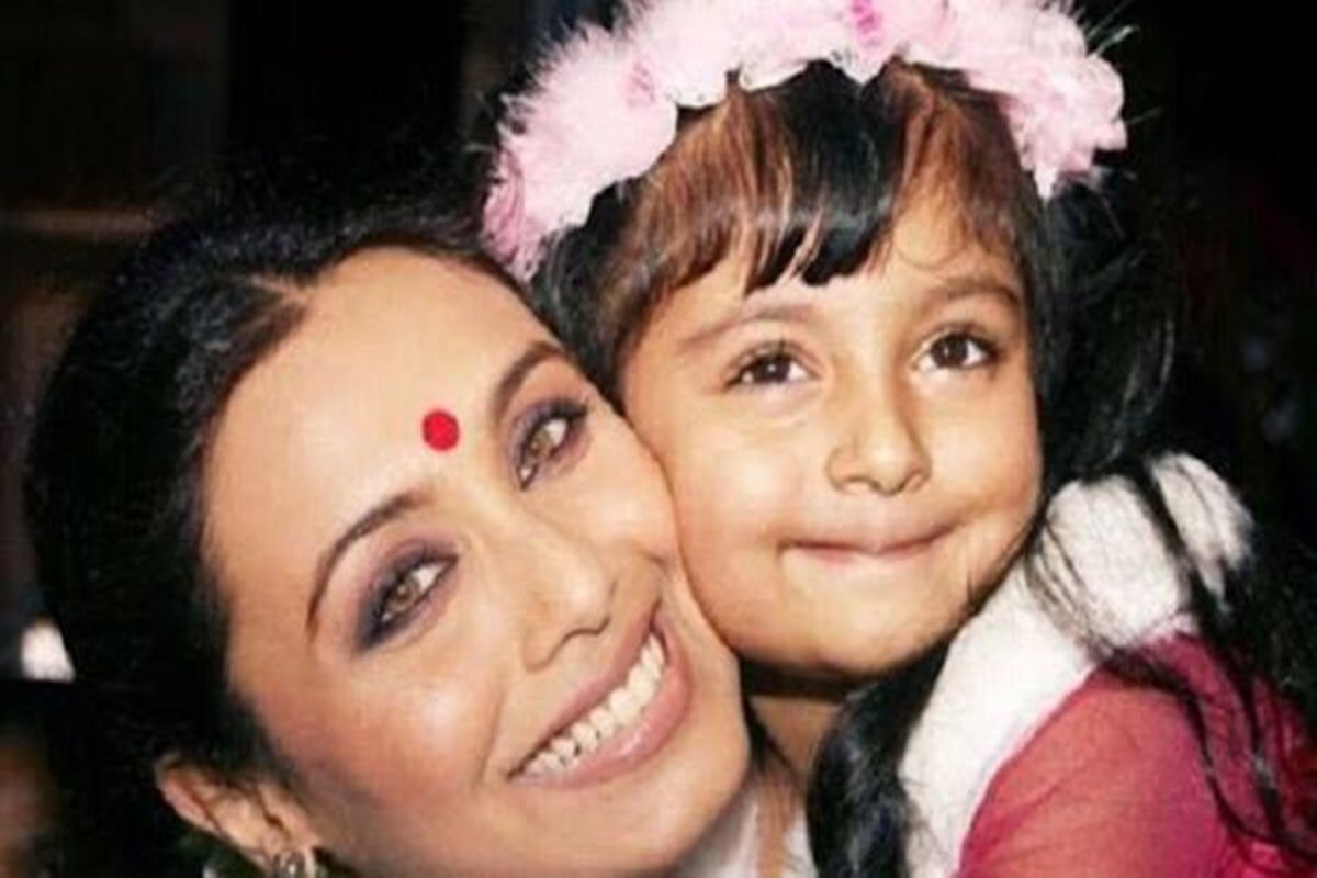 Read more about the article Rani Mukerji Wins First National Award With Daughter Adira