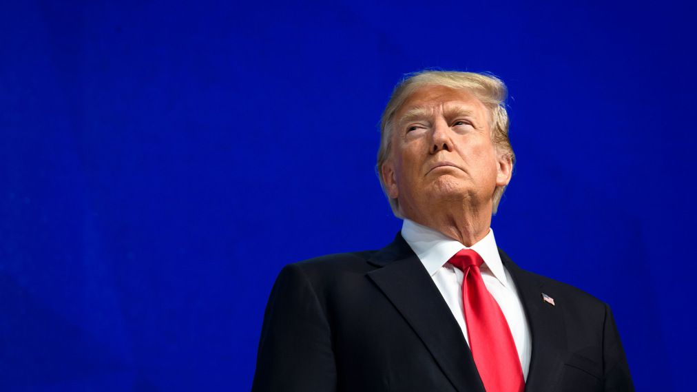 Read more about the article Salman Khan Roasts Trump On Bigg Boss 19