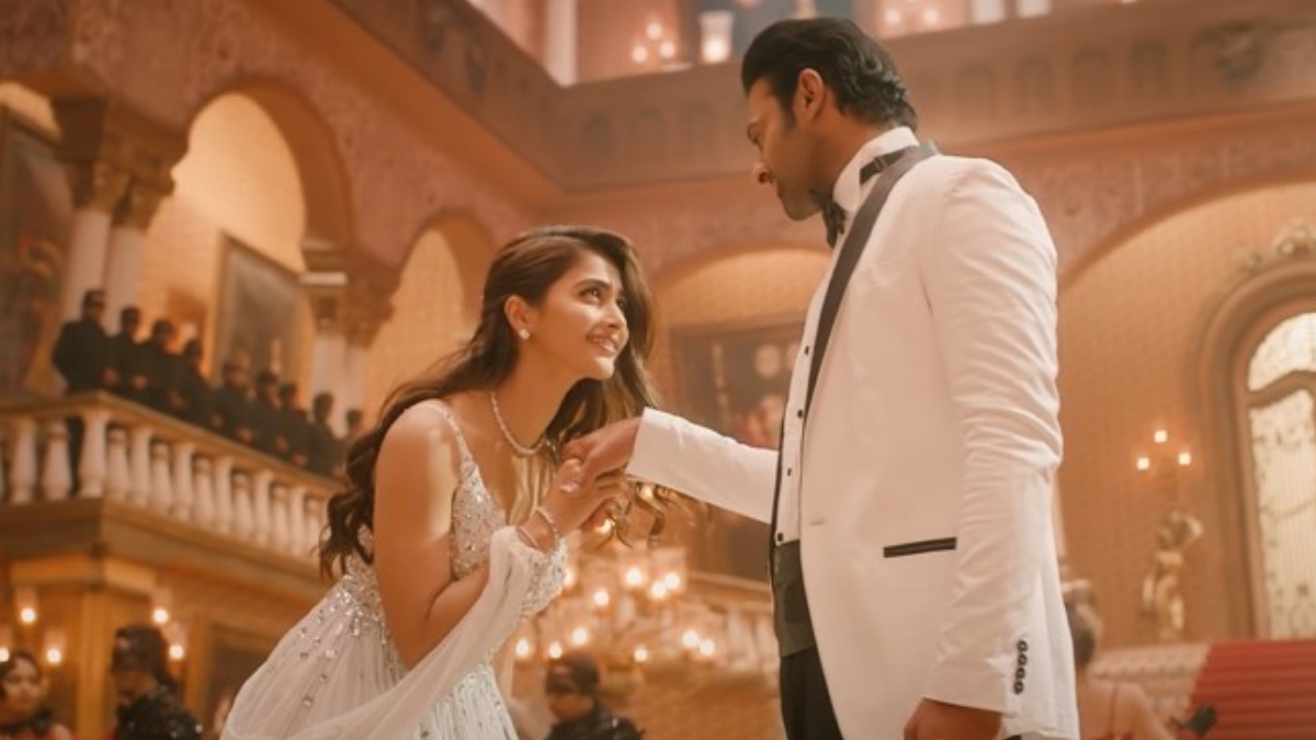 Read more about the article Pooja Hegde: People Still Love Theatres