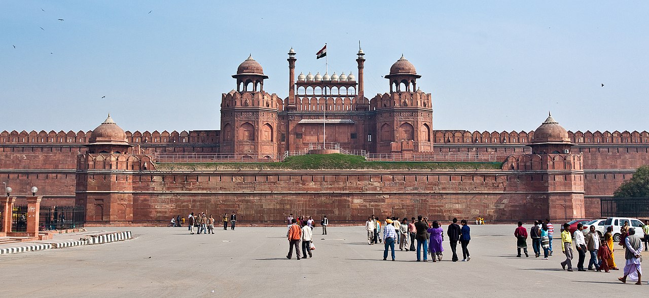 Read more about the article Celebs React As 8 Die In Delhi’s Red Fort blast: ‘Horrible News’