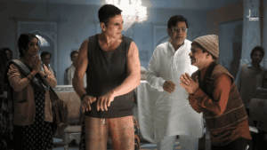 Akshay Kumar with Paresh Rawal and Rajpal Yadav in a comedy scene from Bhooth Bangla on Netflix India