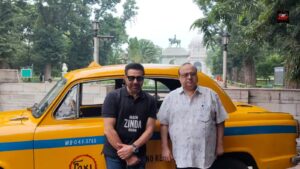 Director Rajkumar Santoshi with Sunny Deol promoting Batwara 1947